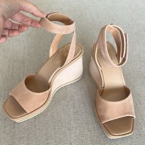 Vince Camuto - NWOB - Baminda Sport Wedge Sandal, Size 8M